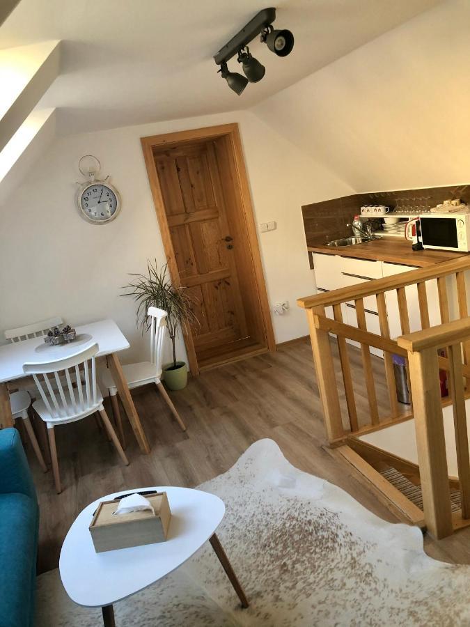 Apartman U Kaplicky Hluboka nad Vltavou Ngoại thất bức ảnh